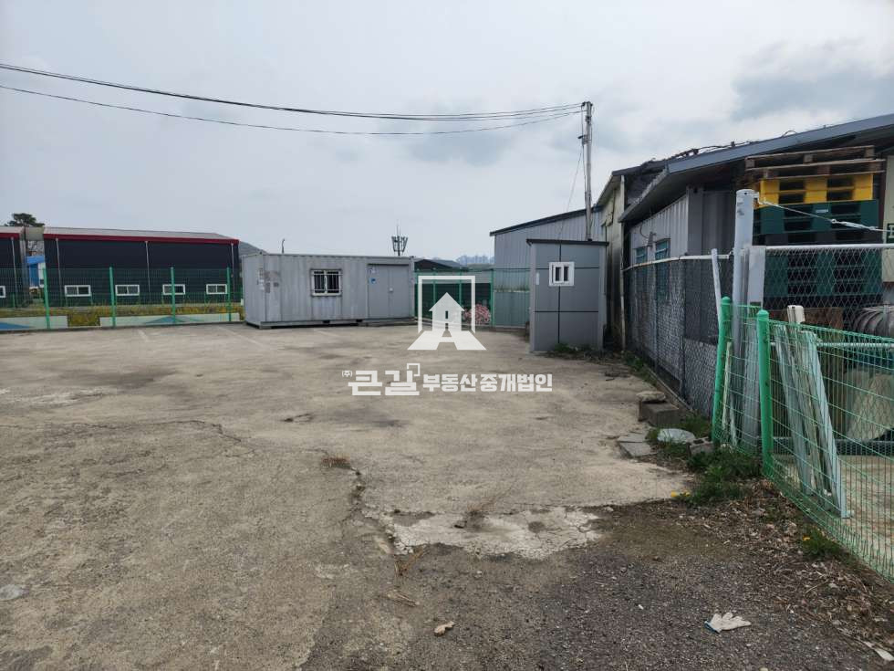경기 고양일산동구 문봉동 대지580평, 창고시설4동, 도로지분36평 포함 매매 매매 매물번호 12615 사진 10