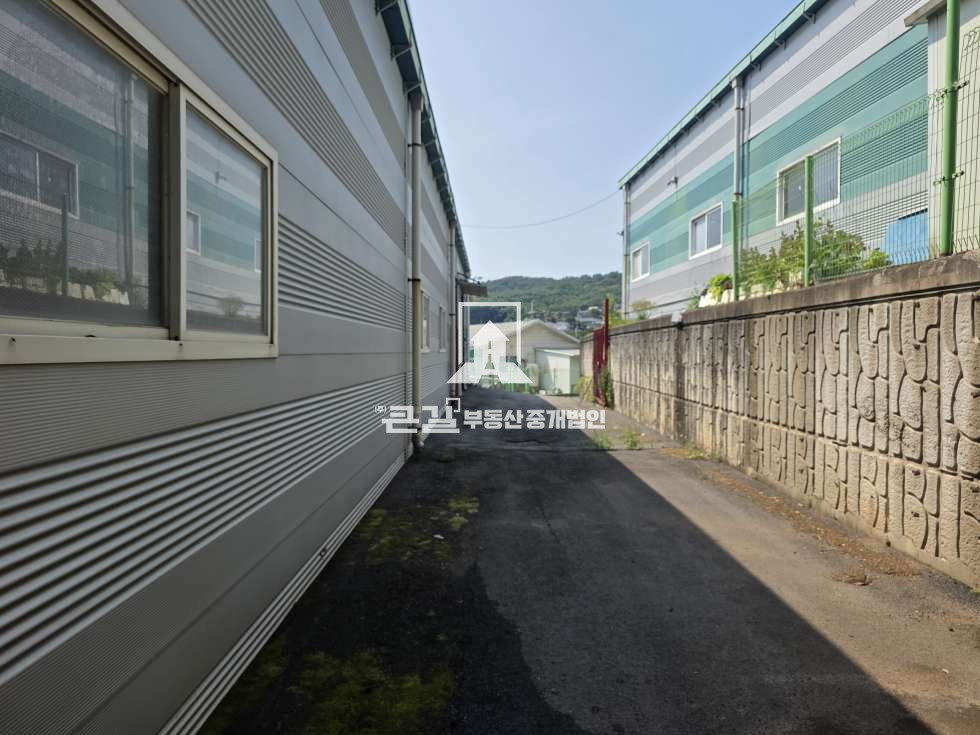 경기 고양일산서구 구산동 가동 120p 창고 내부사무실 내부일부복층 외부단독화장실 월세 매물번호 15567 사진 22